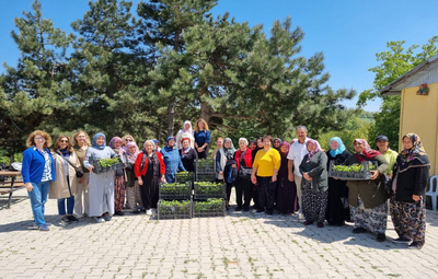 'NARÇİÇEĞİ MEYVE VERİYOR' PROJESİ'NİN EĞİTİMLERİ TAMAMLANDI